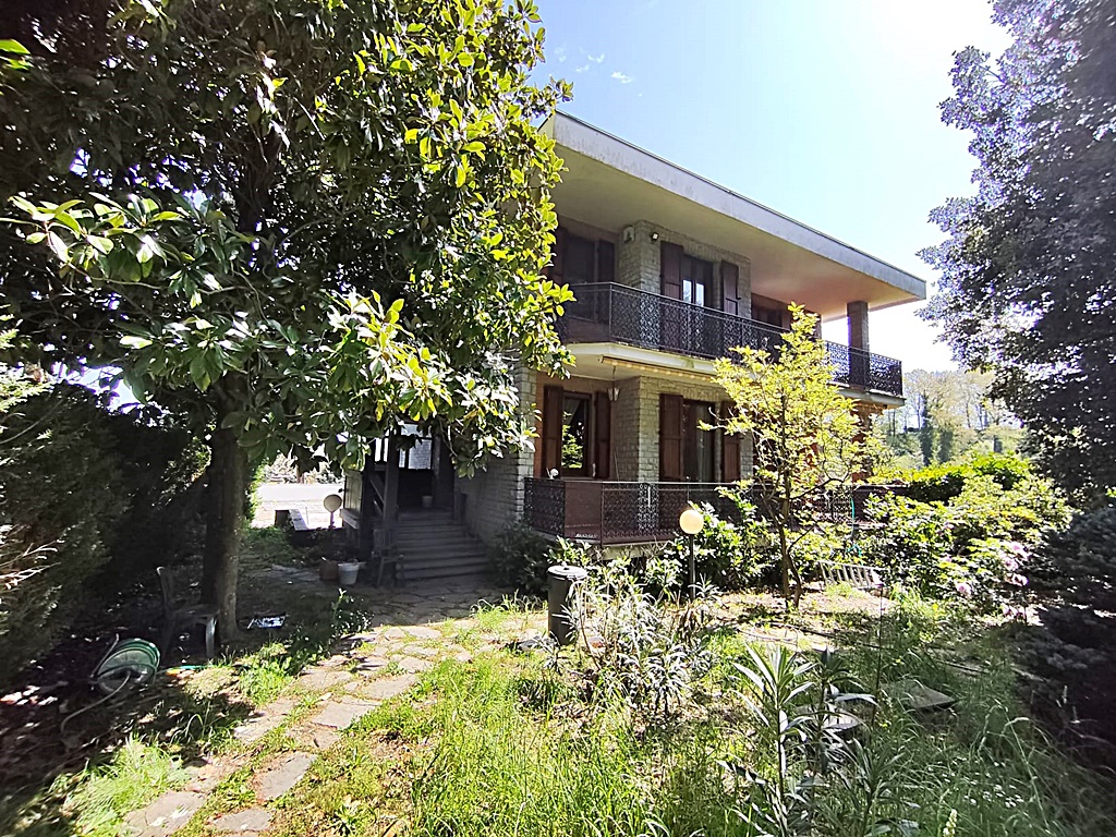 Orvieto, villa singola di 350 mq circa, con terreno 1800mq, vista panora…