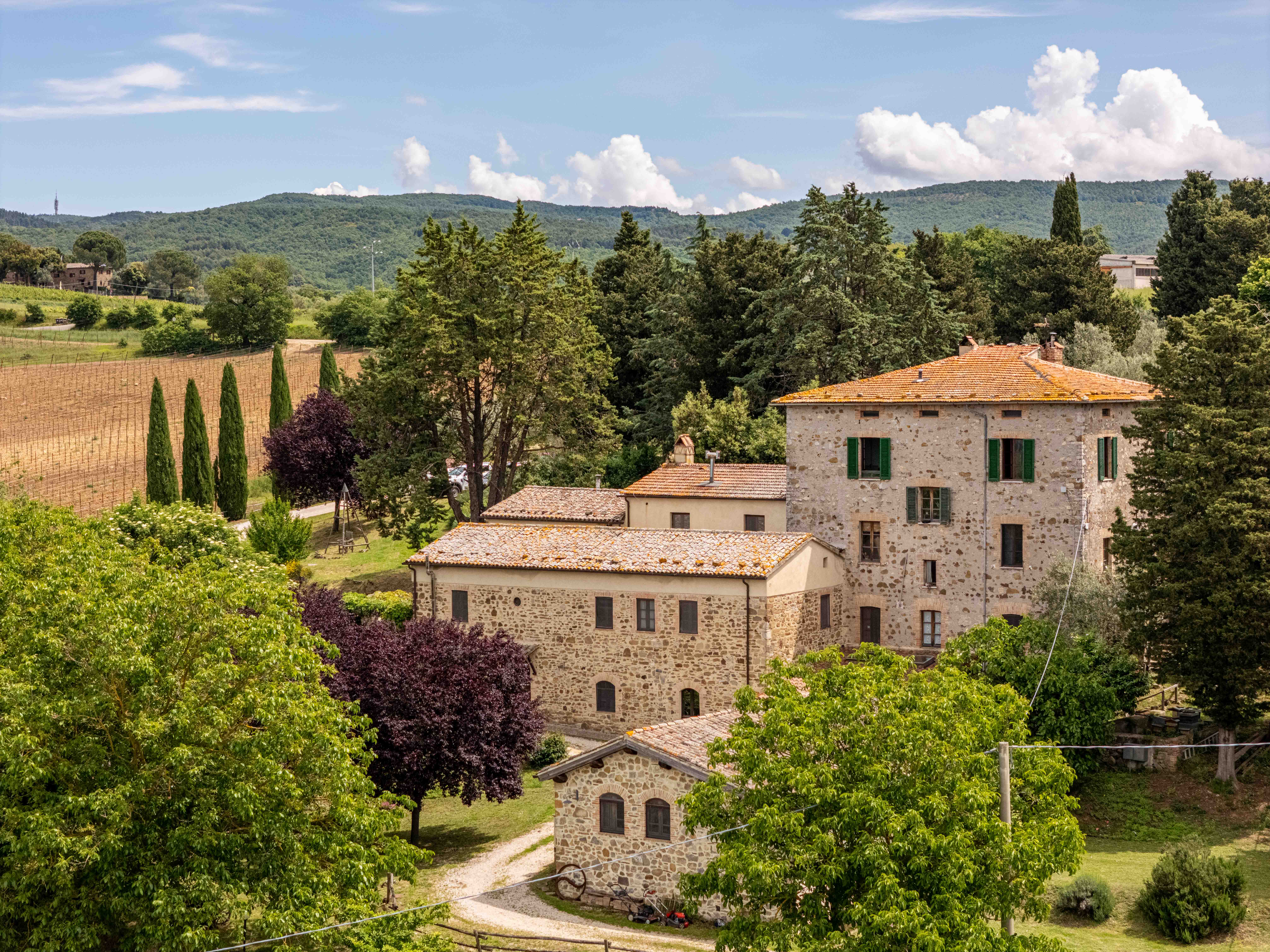 Posizione collinare a circa 7 km da Orvieto.